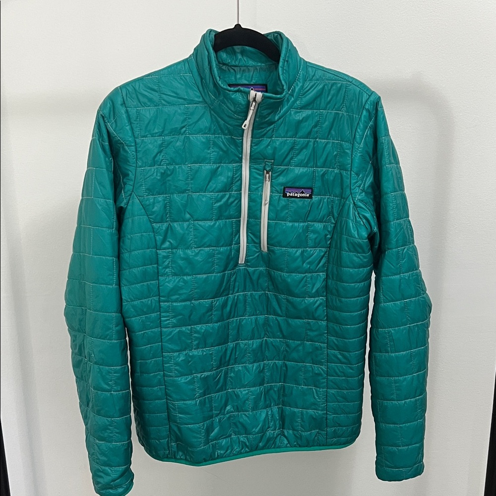 Patagonia Women’s Nano Puff Pullover